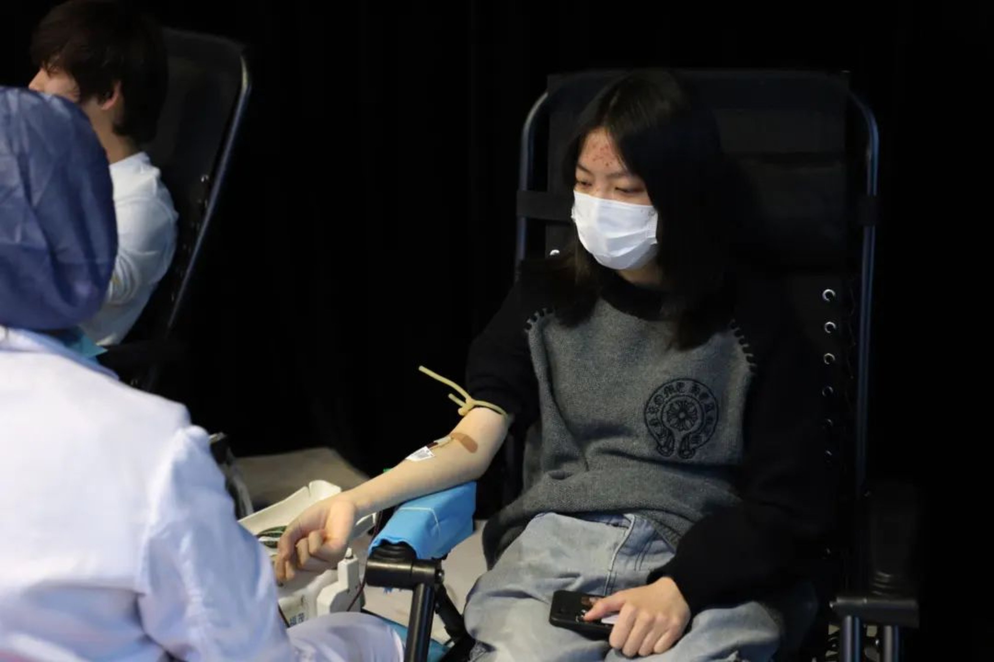 勾引色情