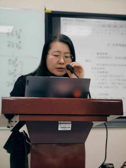 勾引色情