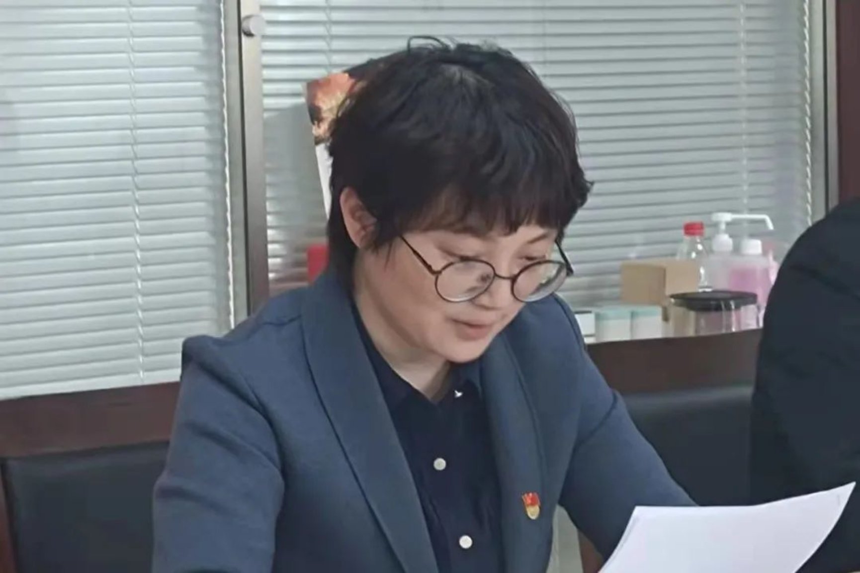 勾引色情