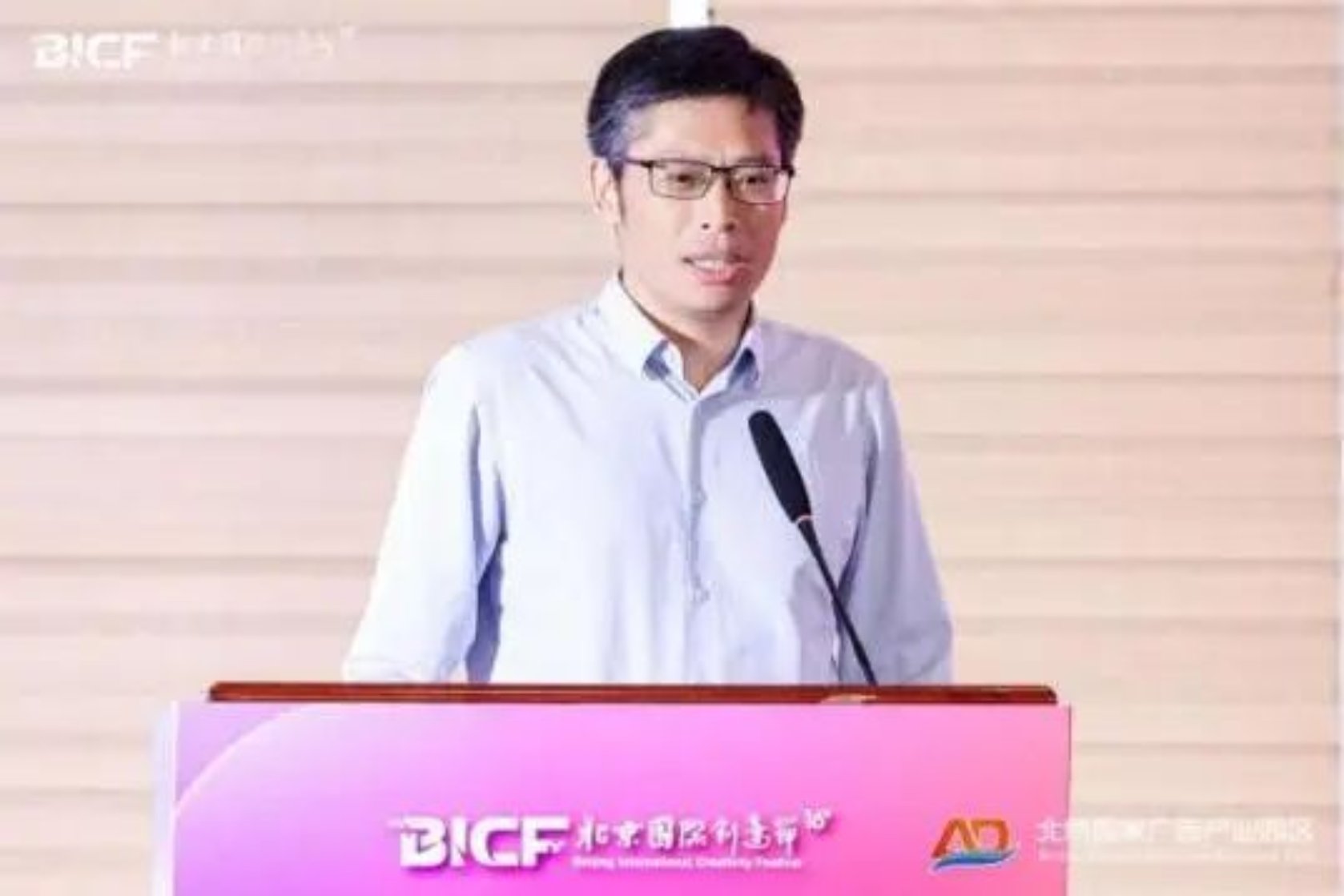 勾引色情