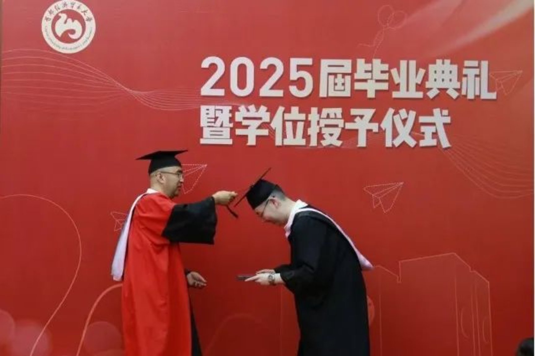 勾引色情