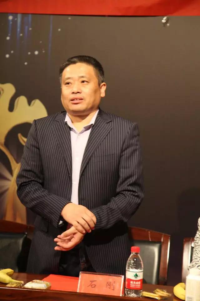 勾引色情
