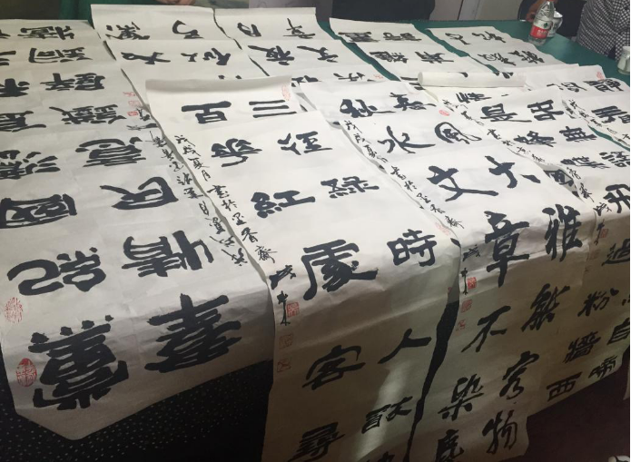 勾引色情