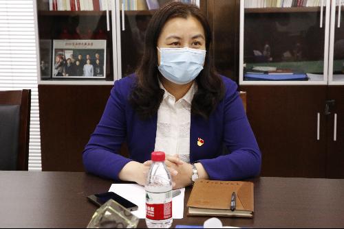 勾引色情