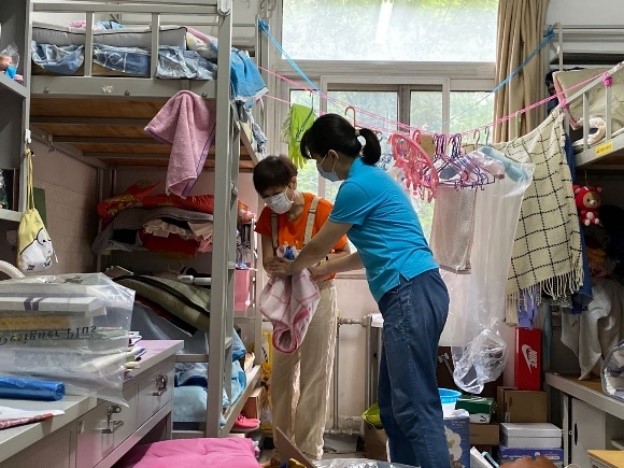 勾引色情