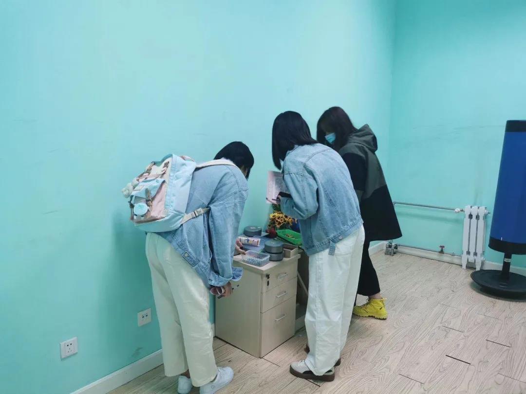 勾引色情