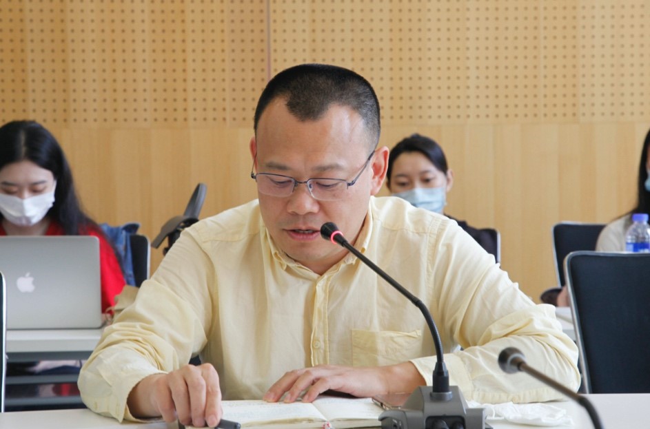 勾引色情