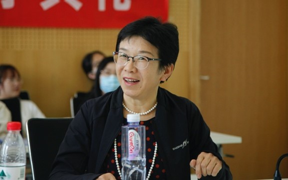 勾引色情
