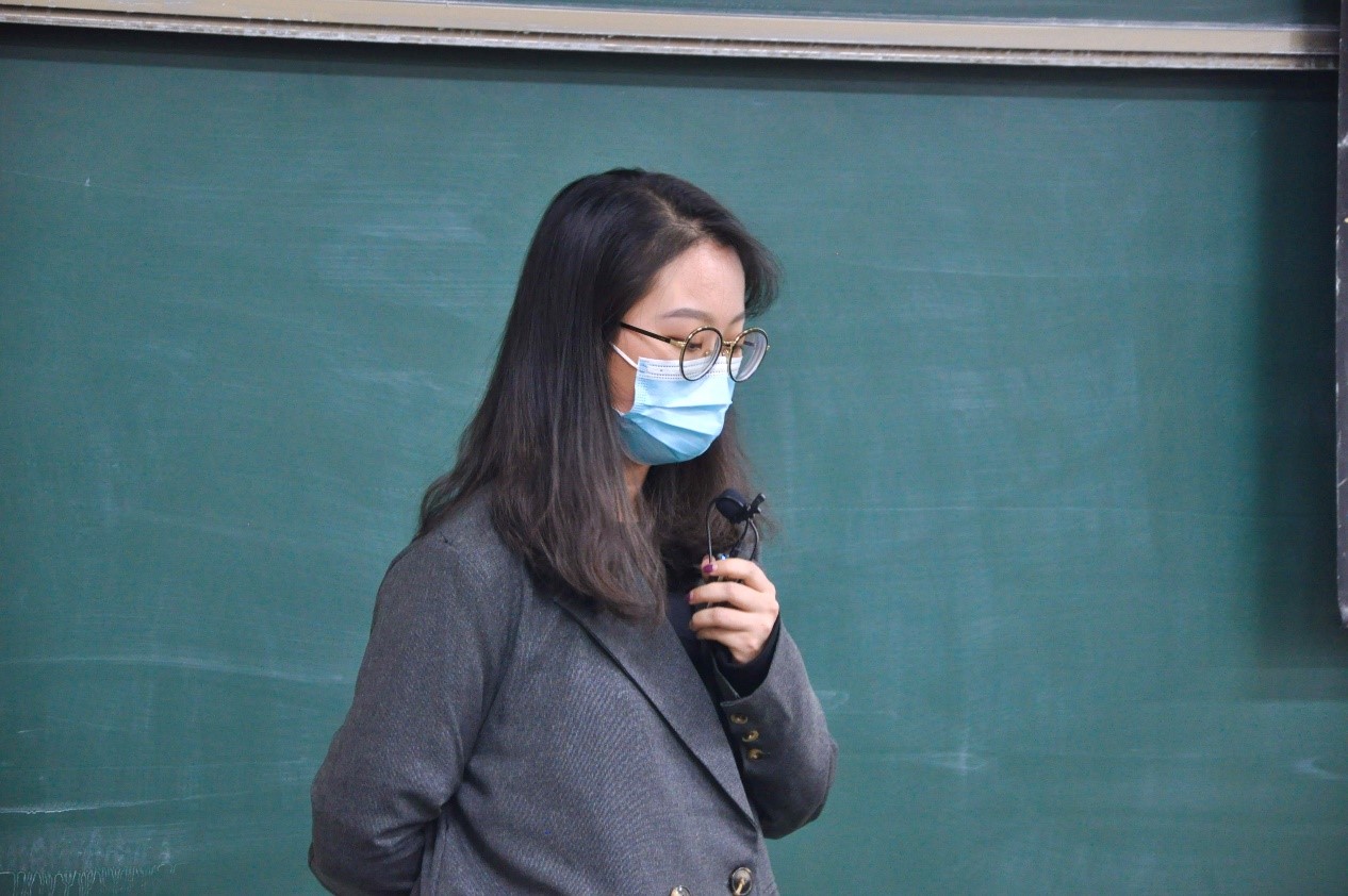 勾引色情