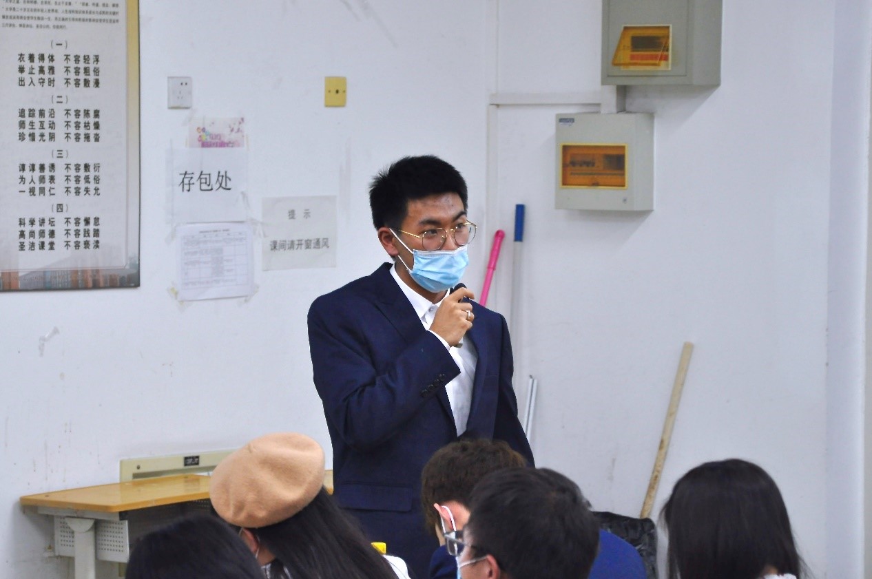 勾引色情