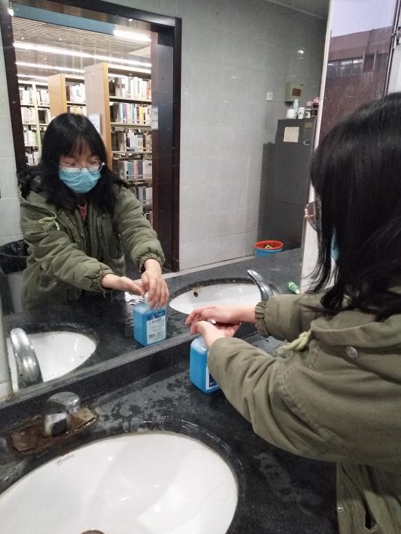勾引色情