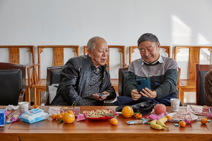 勾引色情