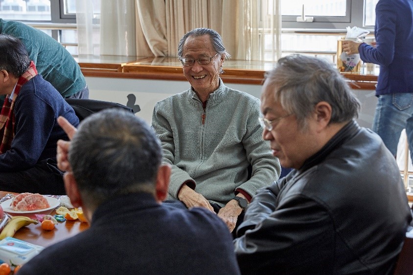 勾引色情