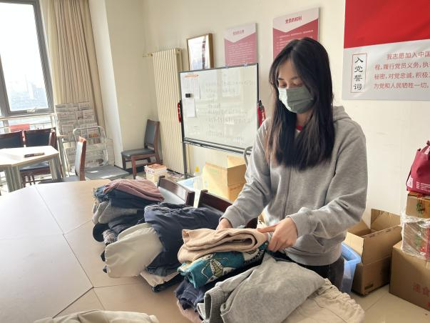 勾引色情