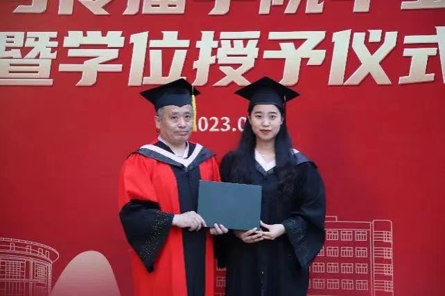 勾引色情
